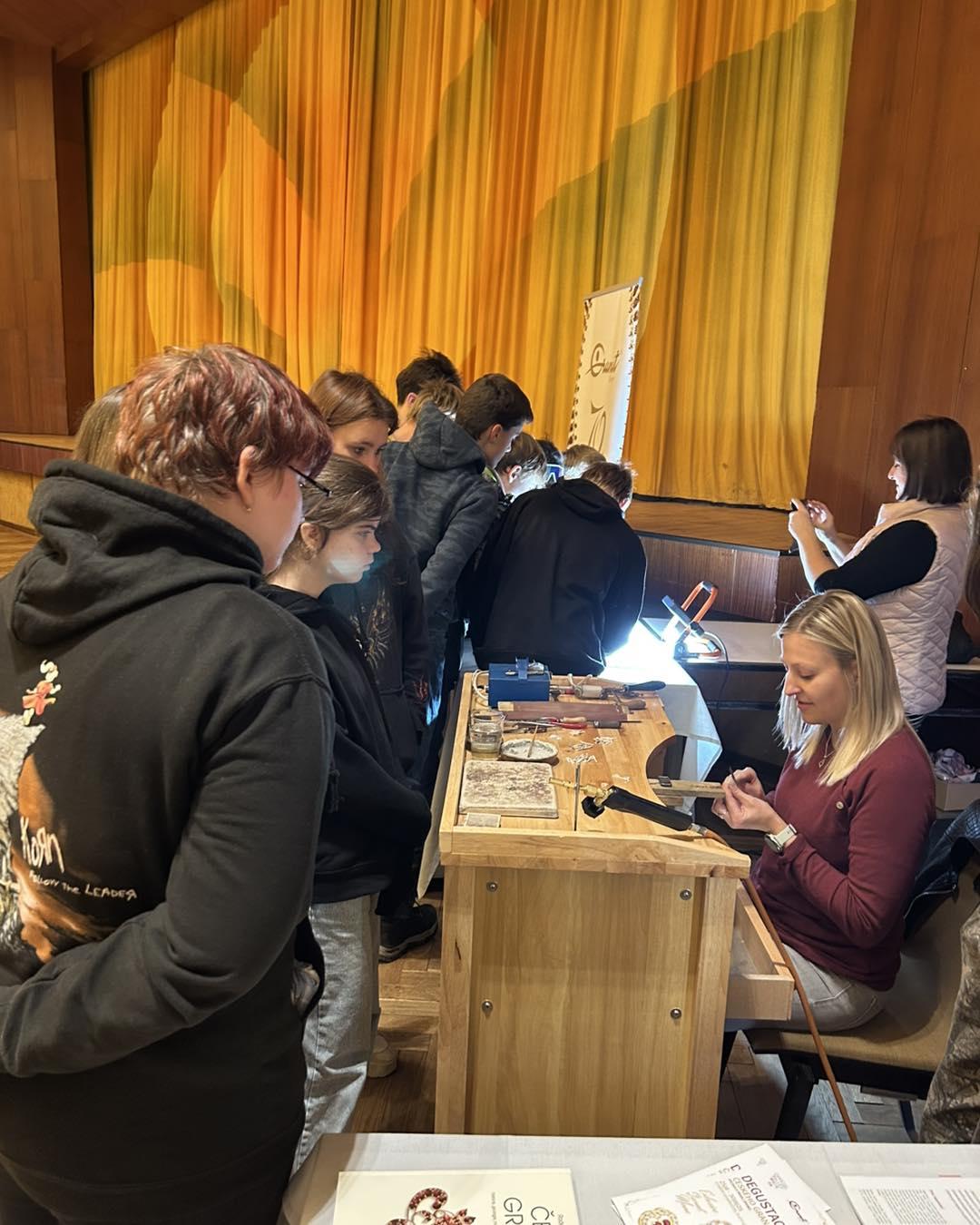 584865961 1348996730348899 3434340104806497278 n