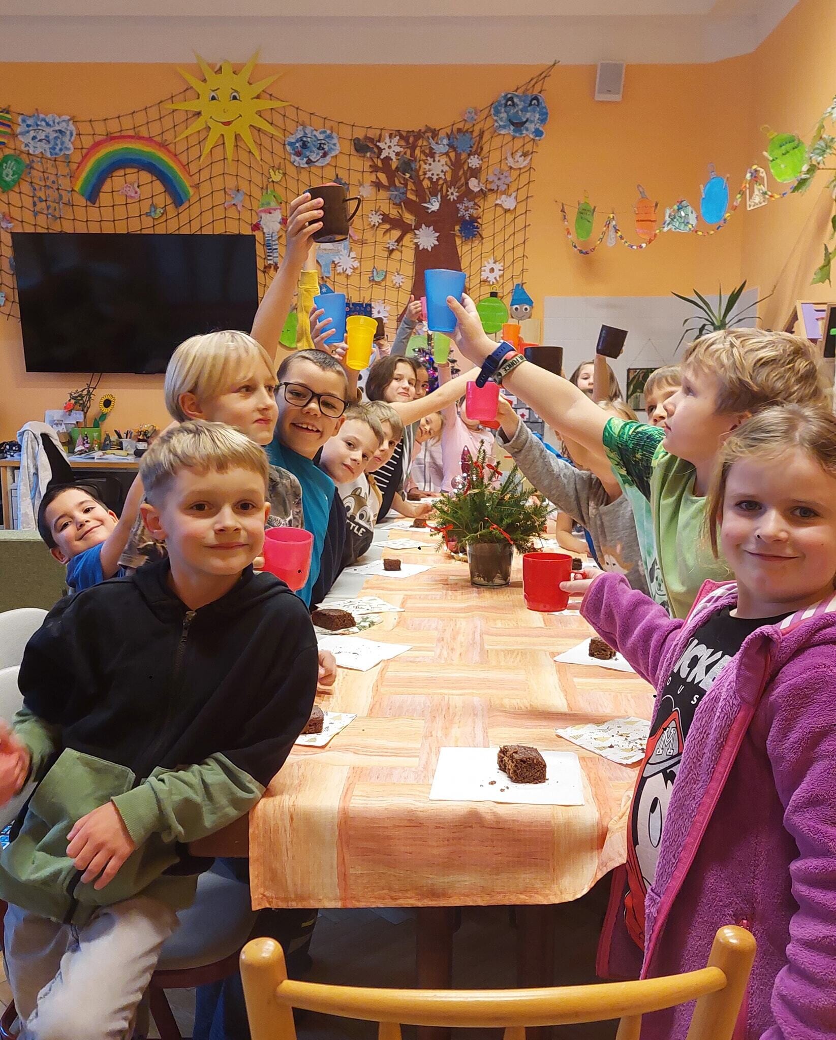 597884655 1371069418141630 5021343425111423847 n