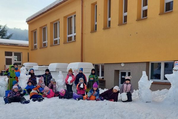 Rodina sněhuláků na stráži - družina (13. 1. 2026)