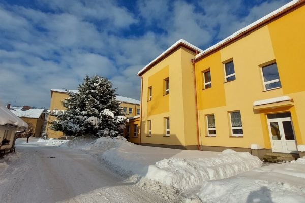 Škola opět pod peřinou (8. 1. 2026)