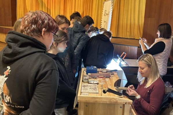 Živá knihovna Semily - 8. třída (18. 11. 2025)